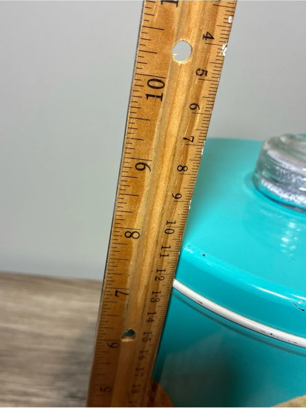 Vintage Teal Blue Krispy Kan Cracker/ Chip Tin With Magic Dri Knob Collectible